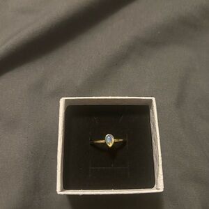 Elegant 18k yellow gold plated in silver Opal Ring